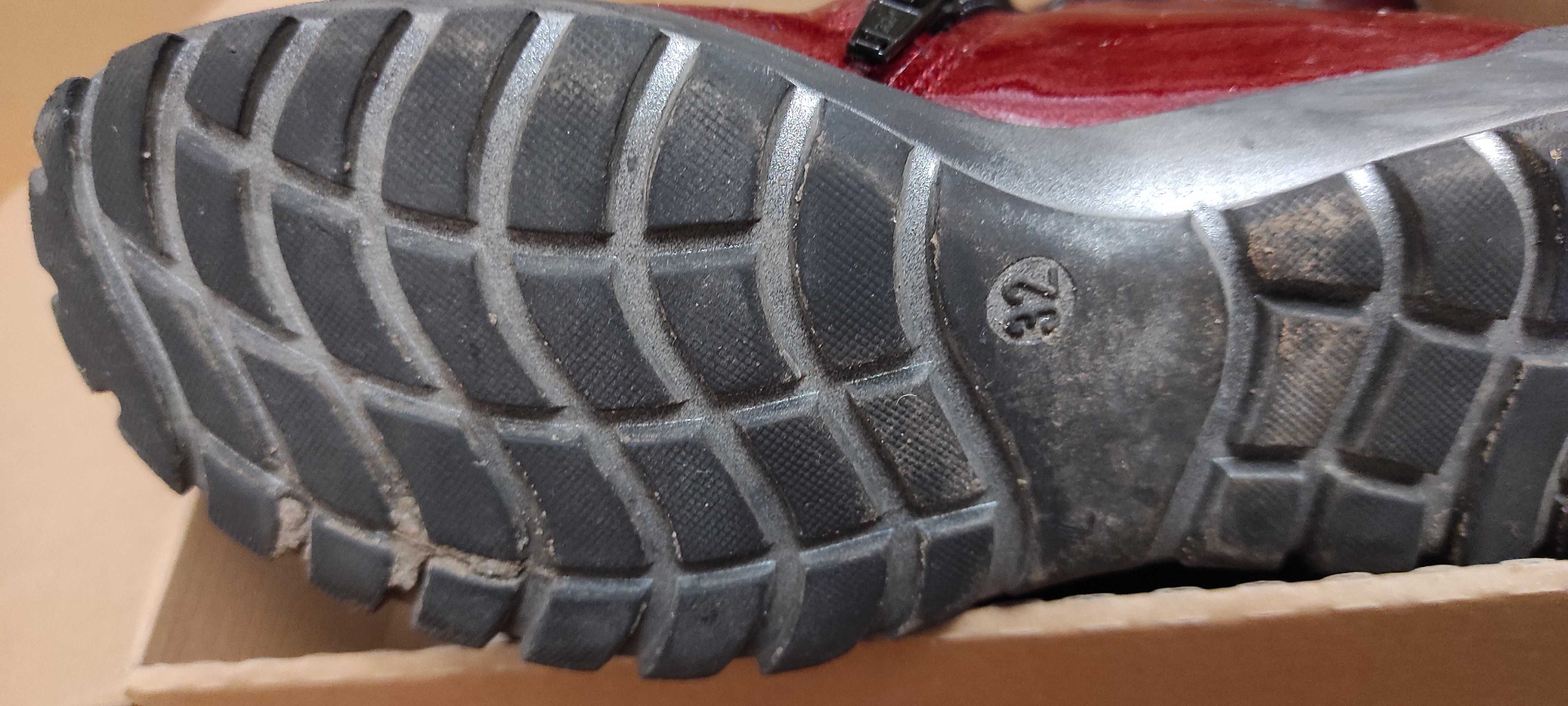 buty dla dziewczynki botki bordowe rozmiar 32 z firmy BARTEK