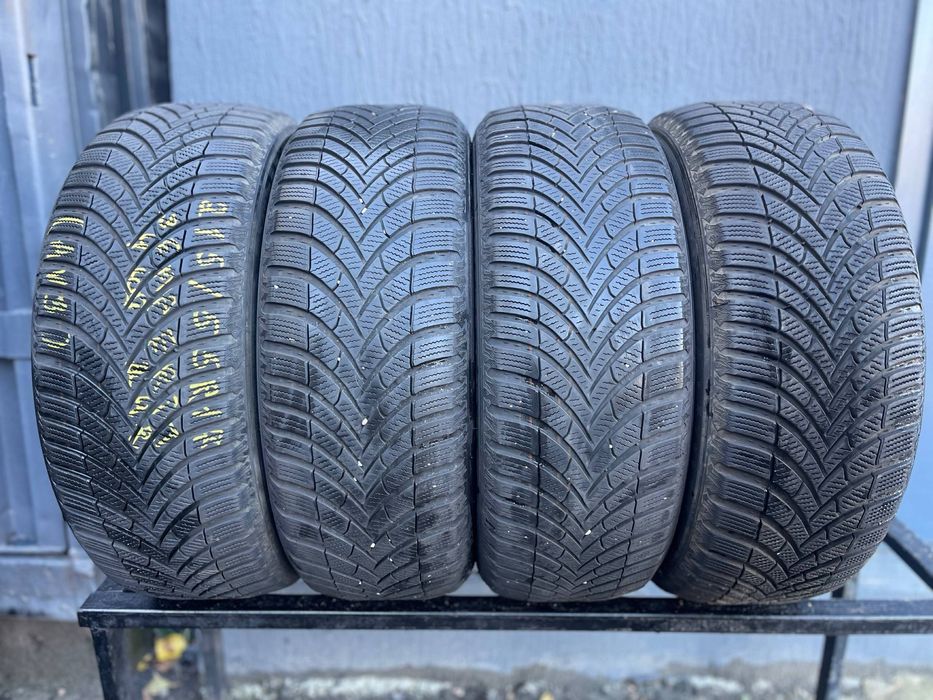 Шини 215/55 r17 зимові 24 рік