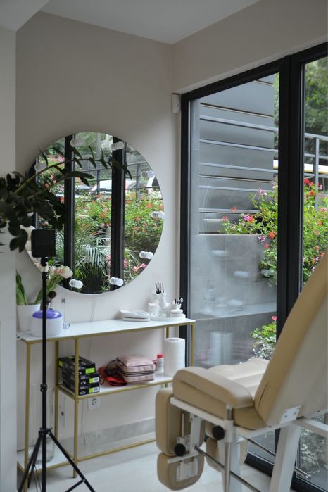 Бровист ,візажист,лашмейкер,