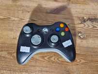 Pad przewodowy do konsoli Microsoft Xbox 360 czarny (2467)
