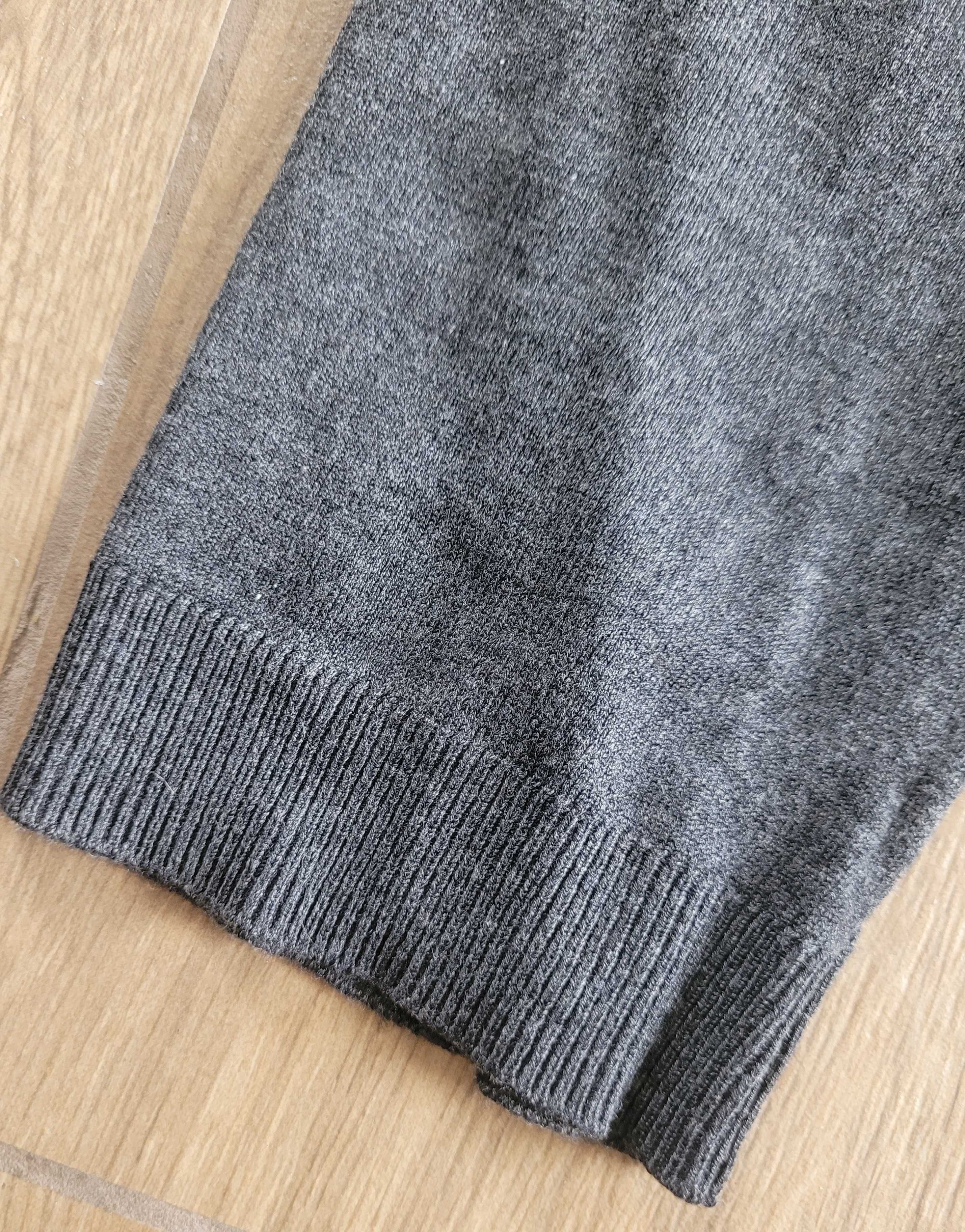Dzianinowa Sukienka ze skórzanymi kieszeniami r. 44/46