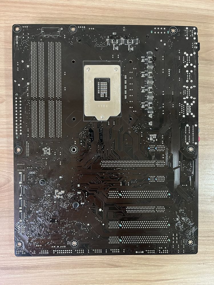 Материнская плата ASUS P8P67 s1155 DDR3 INTEL XEON Support