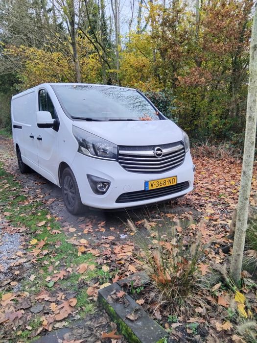 Opel Vivaro B 2014r