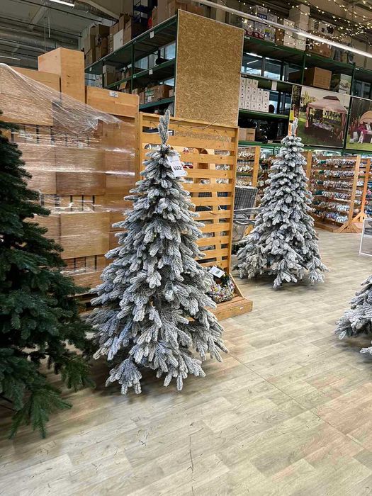 Piękna Biała Choinka LUX odlewana 100% PE Zasypana śniegiem 1,8m PROMO
