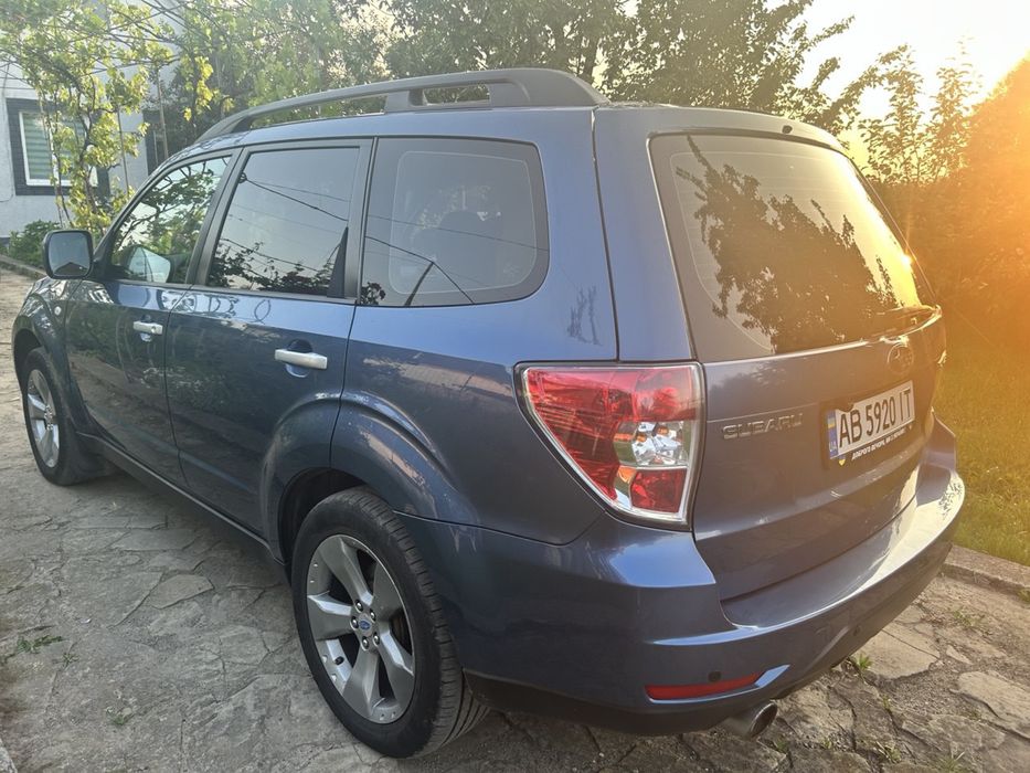 Автомобіль Subaru Forester 2008 p