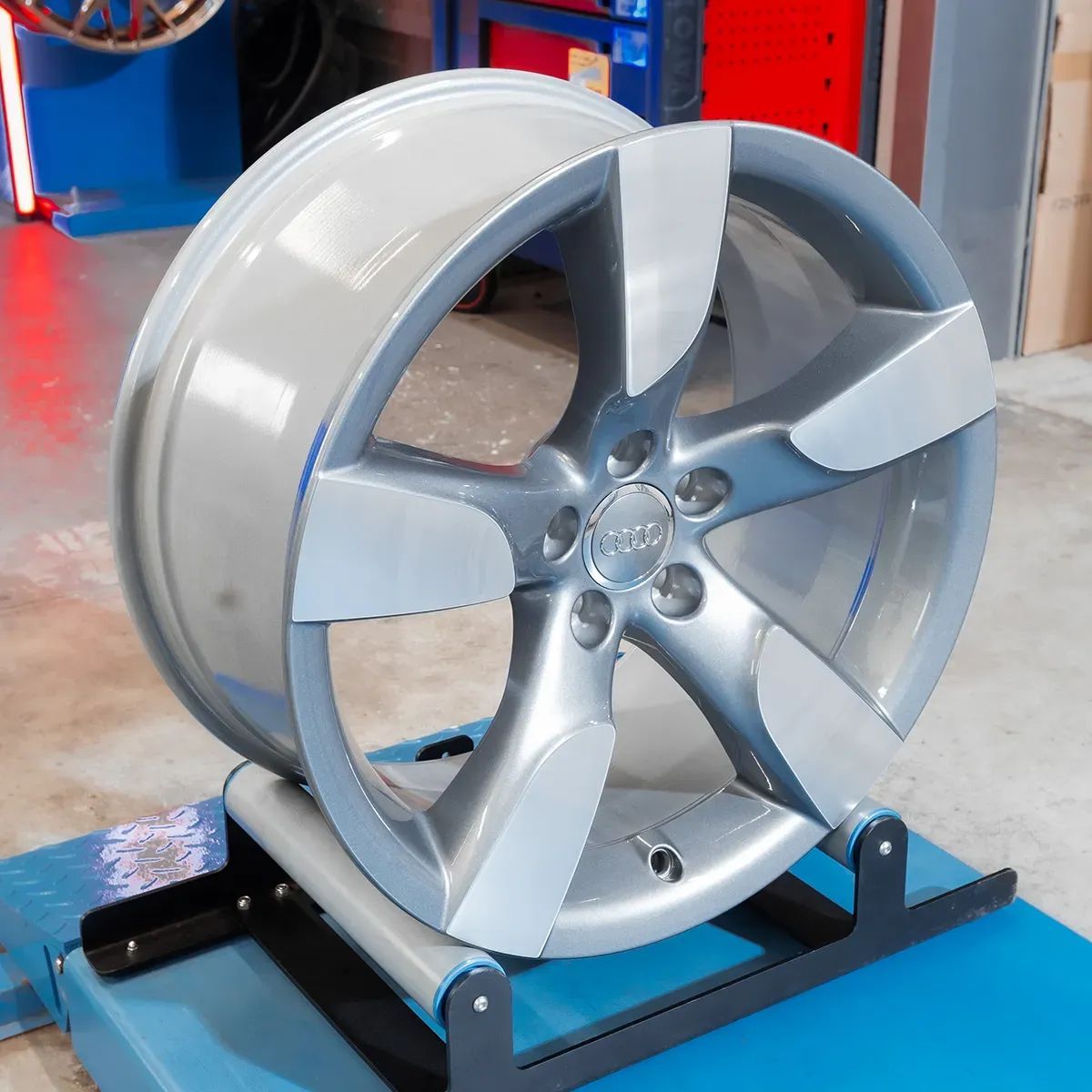 ORYGINALNA Felga Audi 19" 9.0 ET 33 5x112 8T0.071.499  A5