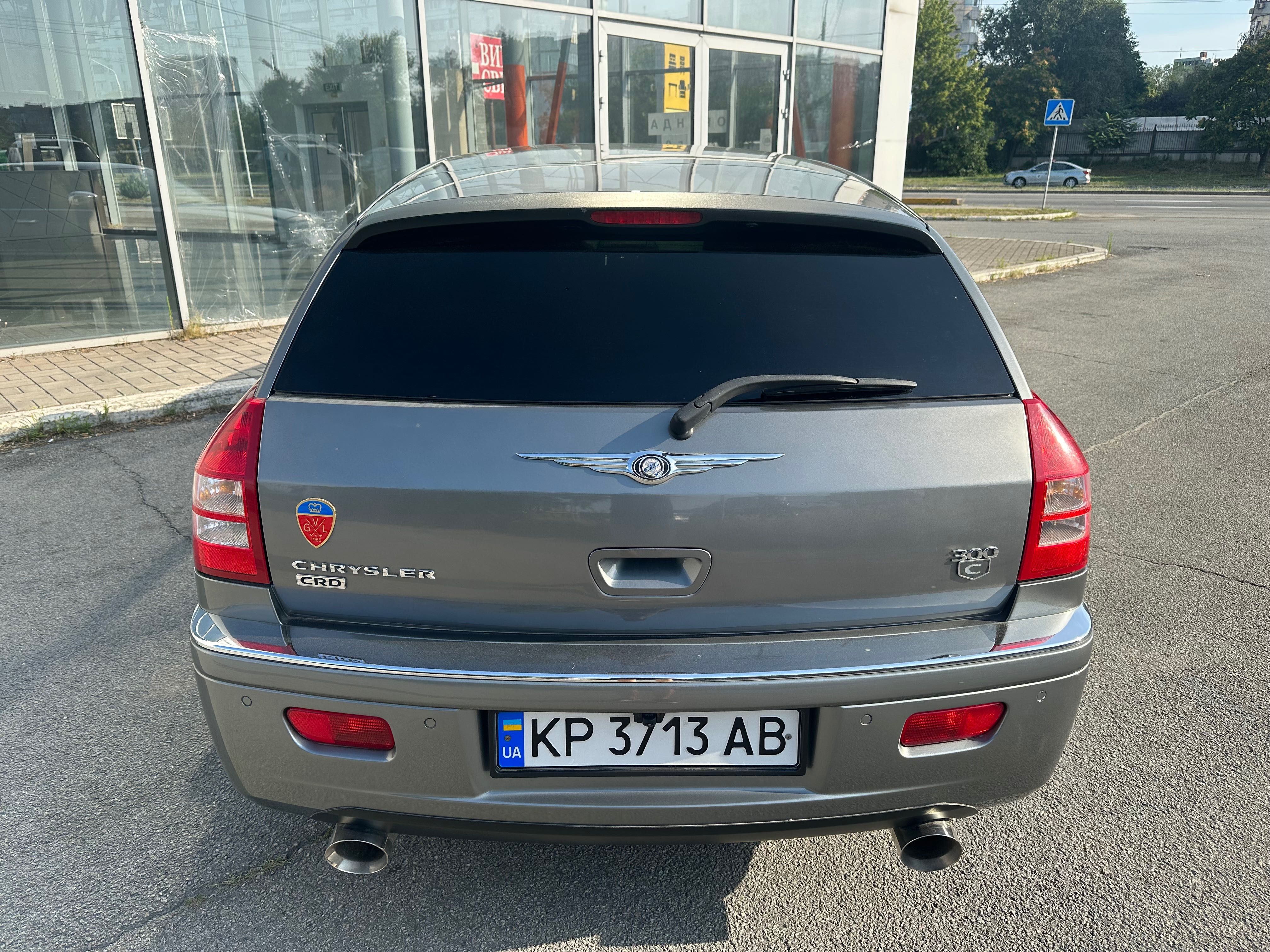 Chrysler 300C Универсал. Signature series.