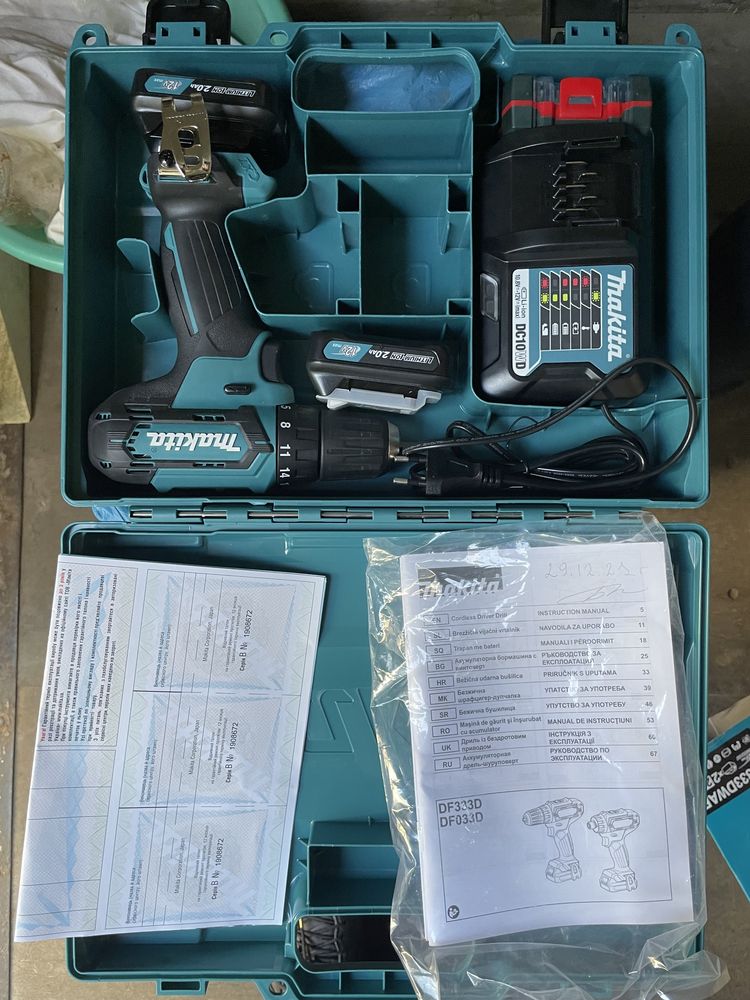 Продам шуруповерт Makita df333dwae