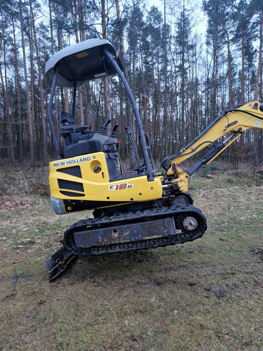 Minikoparka New Holland E18B, 2012, 4 łyżki, 2700 mtg, stan bdb
