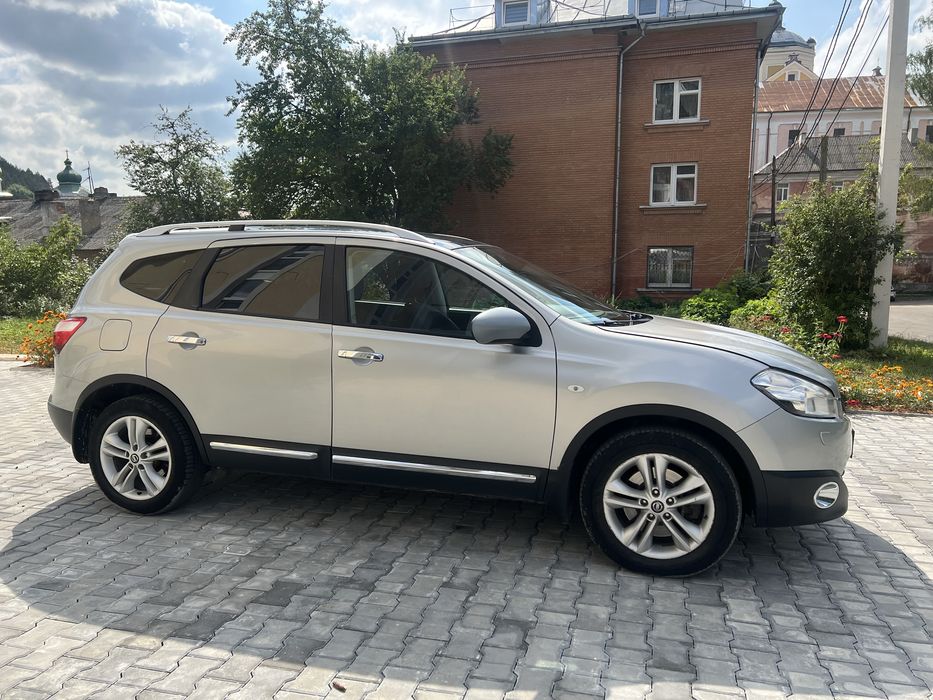 Nissan Qashqai+2 Автомат 4Х4 2.0 дизель
