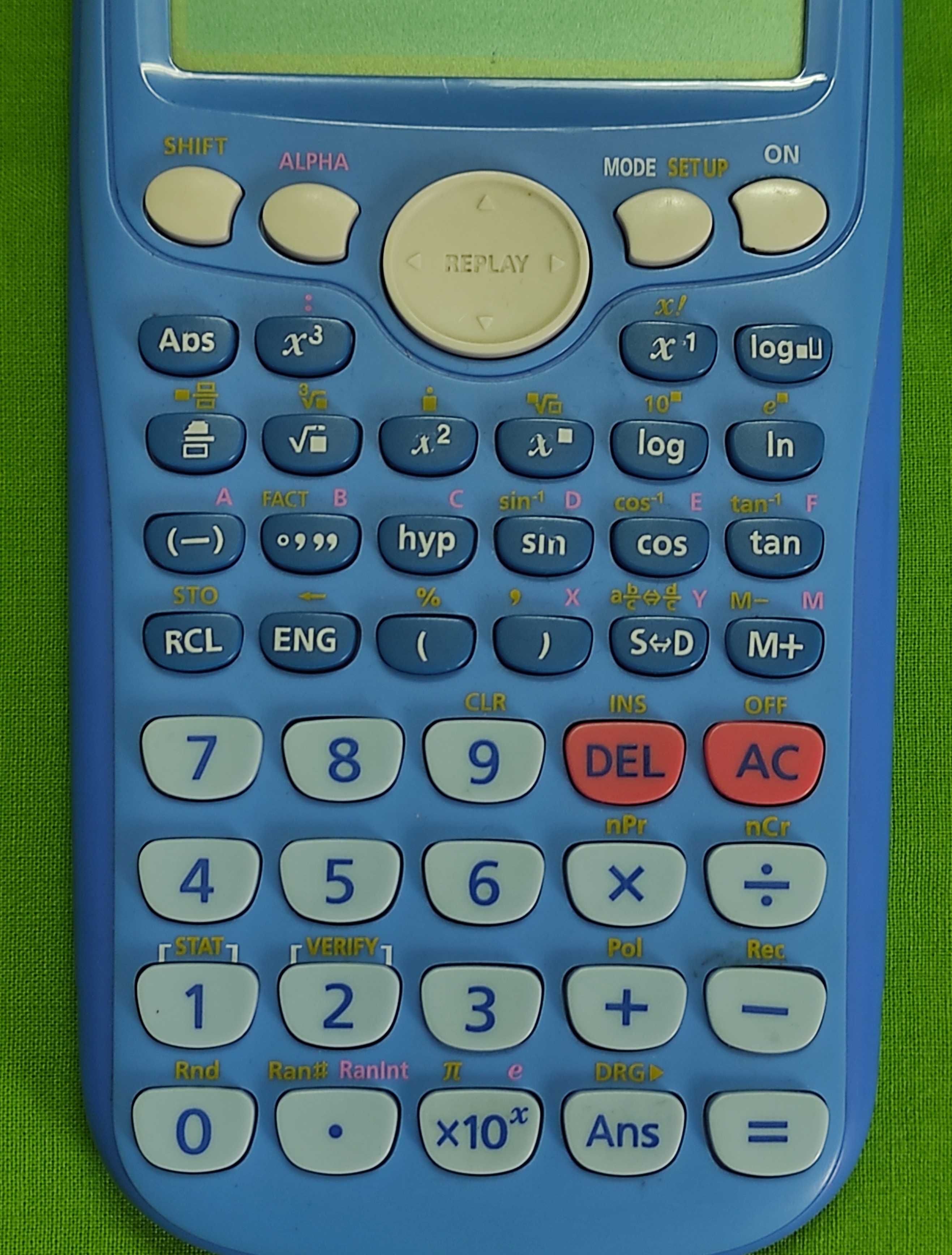 Професиональный инженерный калькулятор - Casio FX-85GT PLUS