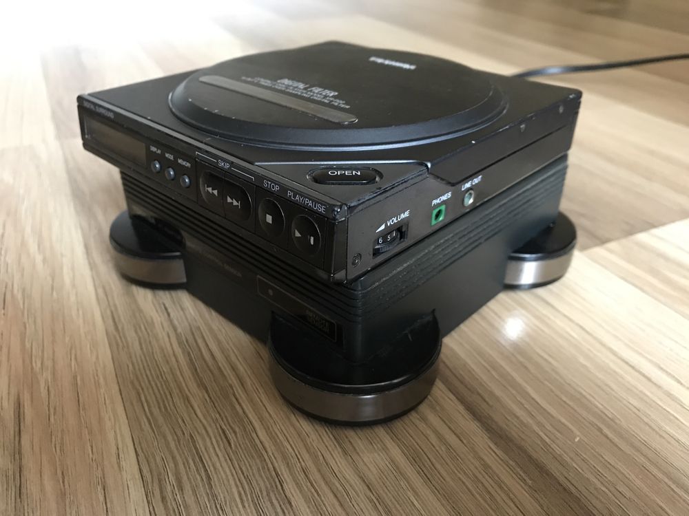 CD player Toshiba XR-P22