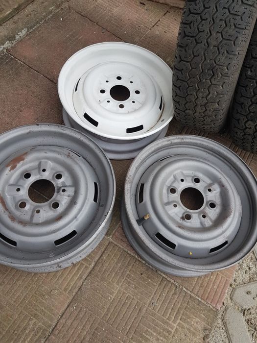Felgi z oponami fiat 126p