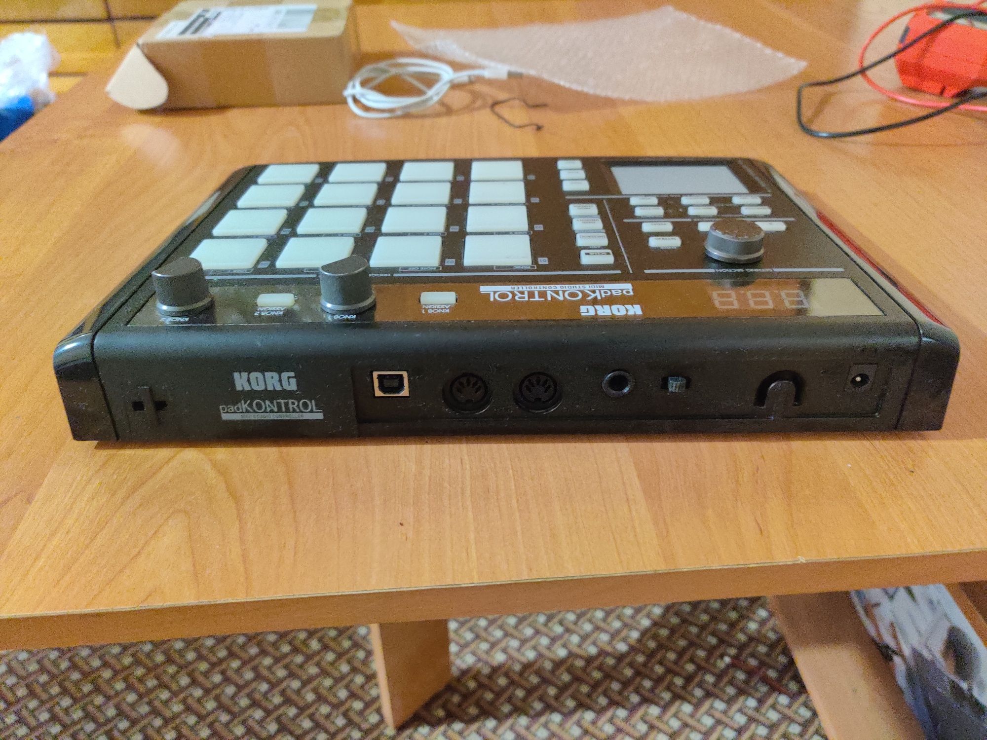 Korg PadKontrol KPC-1  студийный MIDI-контроллер
Korg PadKontrol KPC-