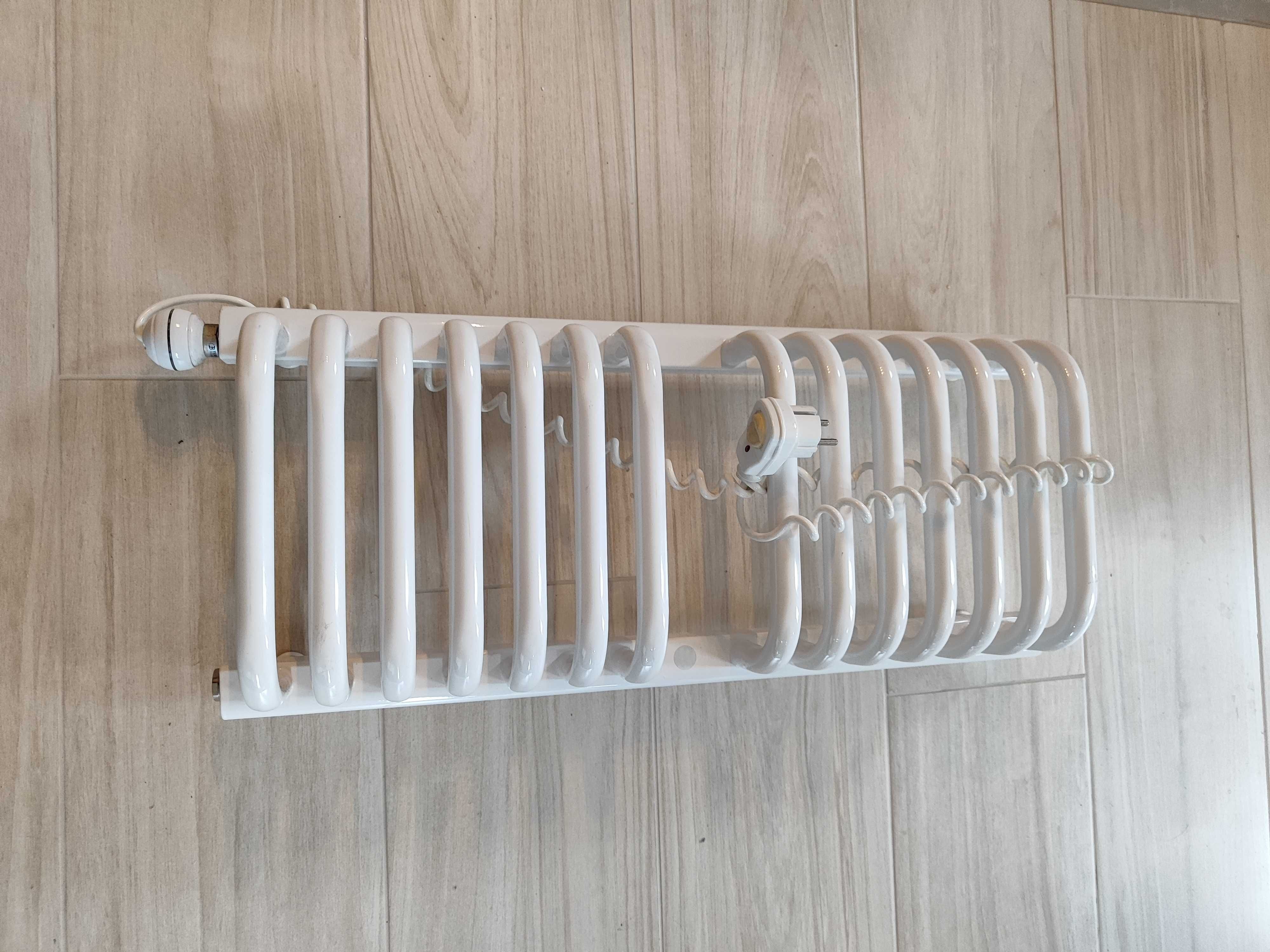 Grzejnik elektryczny kaloryfer łazienkowy 70/30 cm