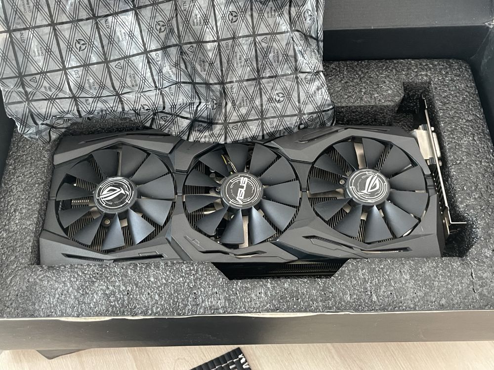 Видеокарта ASUS ROG Strix GTX 1080 8GB – топ за свои деньги!