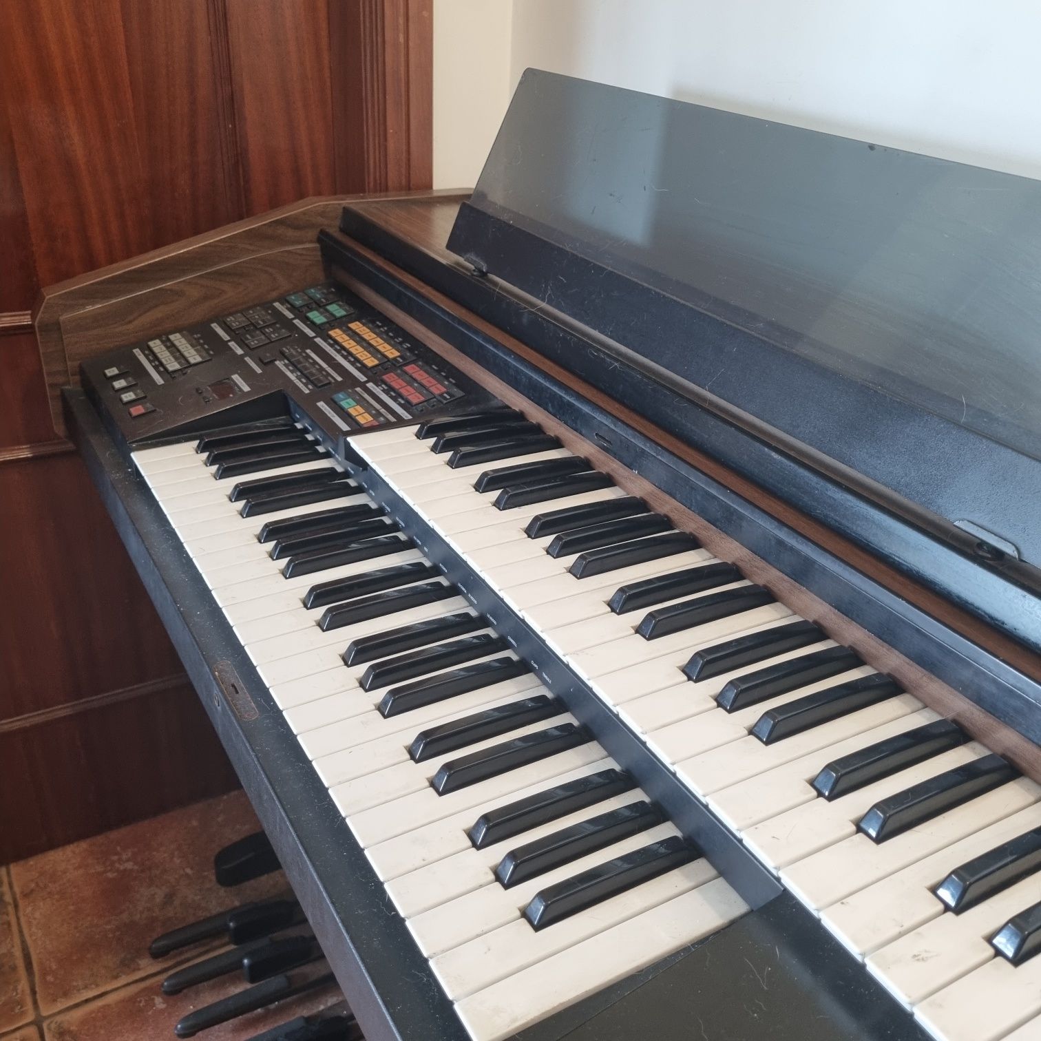 Piano Órgão Elka