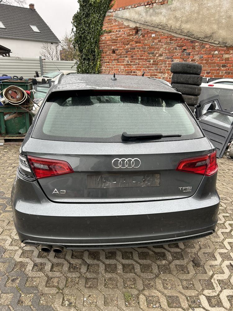 Audi A3 HB 5d zderzak tył 4 x pdc s line sline LZ7S