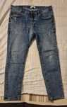 Jeansy carrot z przetarciami Pull&Bear
