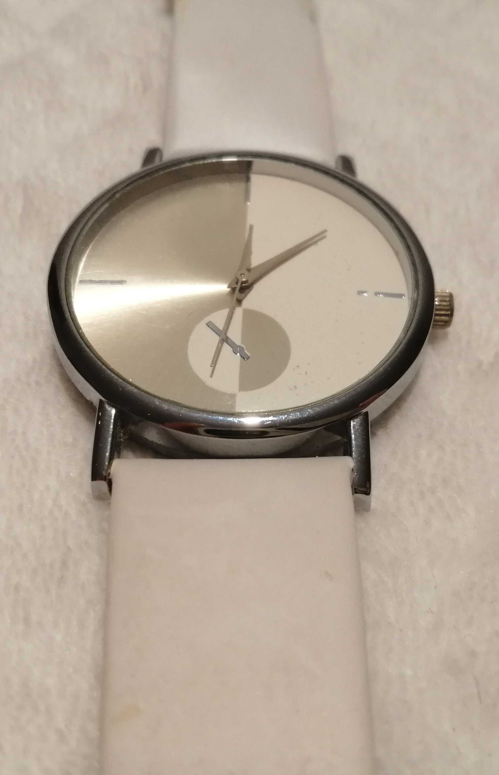 Zegarek damski, biały, srebrny, bez cyfr, 39mm (23,5cm)