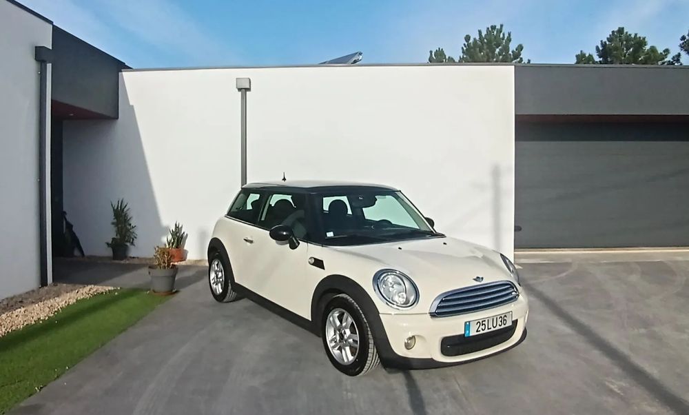 MINI 3 Portas One D