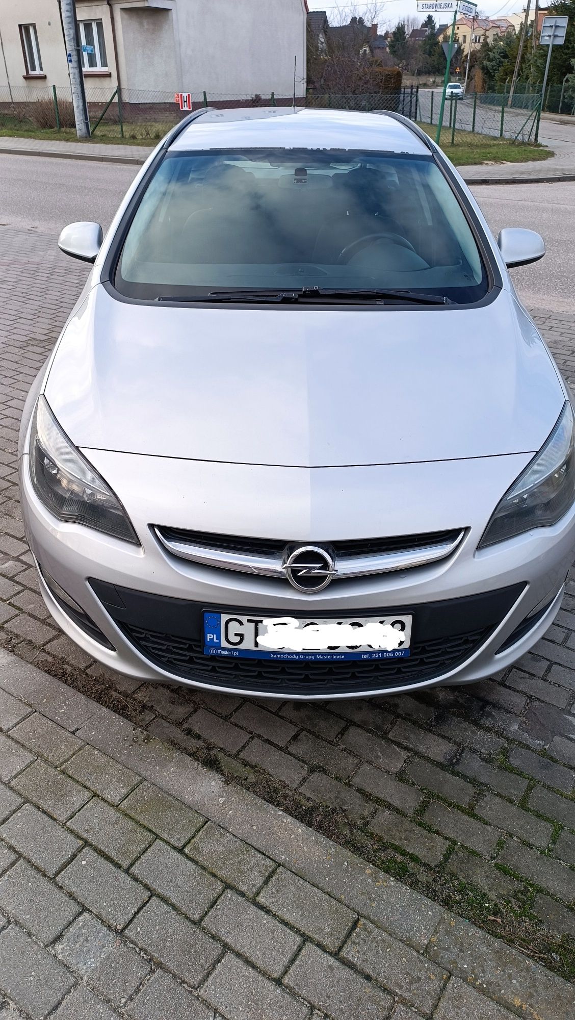 Opel Astra J 1.6 Sport Tourer 2015 uszkodzony silnik