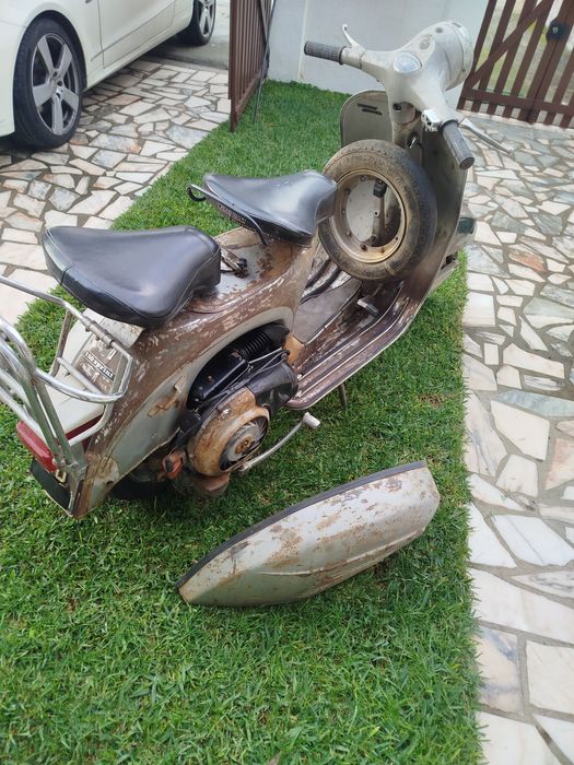 Vespa 150 Sprint Veloce. Original. Rat style
