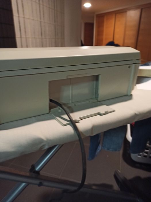 Máquina de escrever elétrica Phillips PTW120