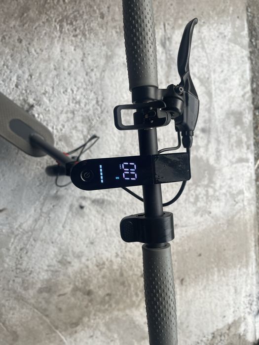 Електросамокат продам