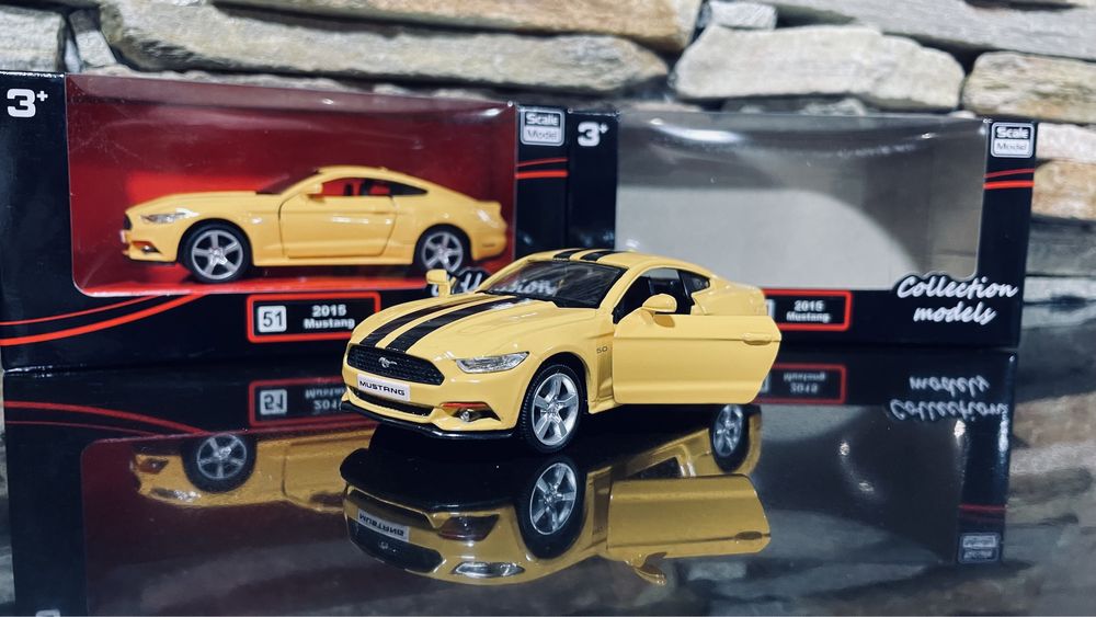 Металева машинка Ford Mustang іграшка колекційна модель 1:43 1:36