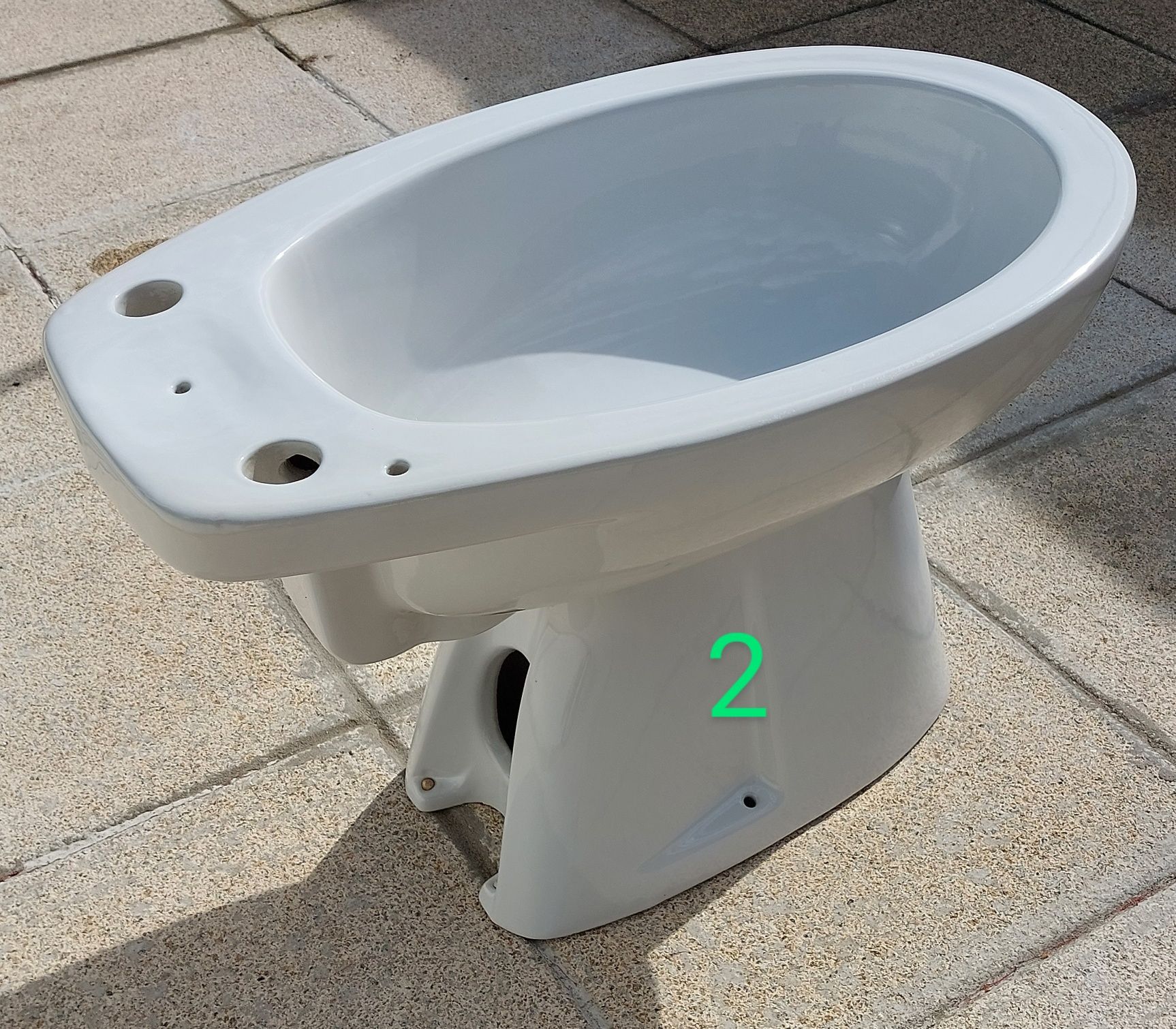 Loiça Sanitaria Bidé / Bide VALADARES..