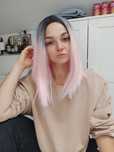 Peruka WIG asymetryczna pudrowy róż czarna ombre