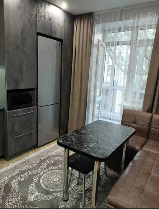 Велика однокімнатна квартира укомплектована усім необхідним.