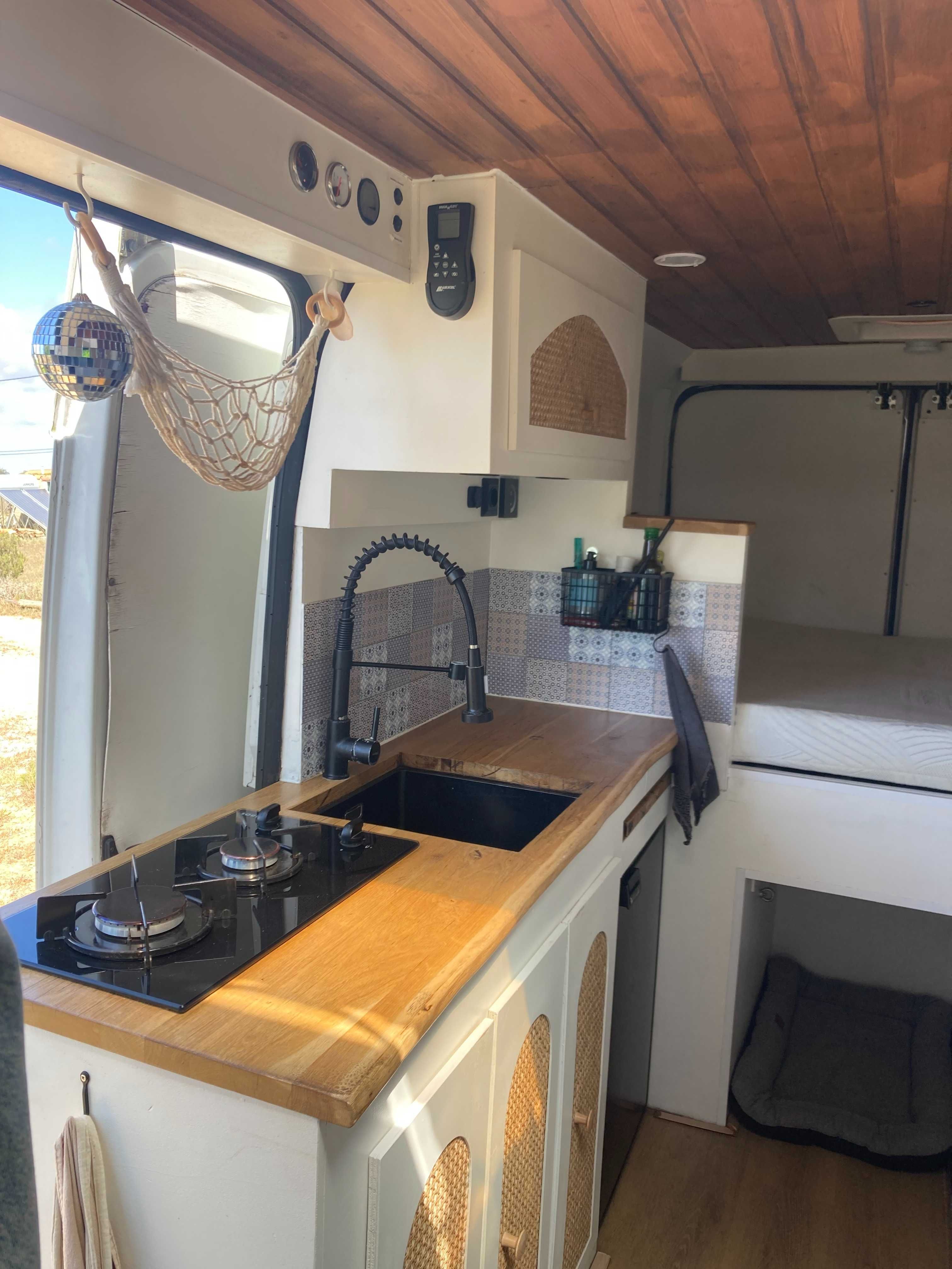 Peugeot Boxer Campervan (2012) – L3H2 – 228,000 km