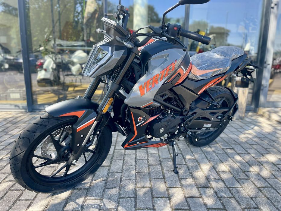 Мотоцикл GEON VERTEX 300