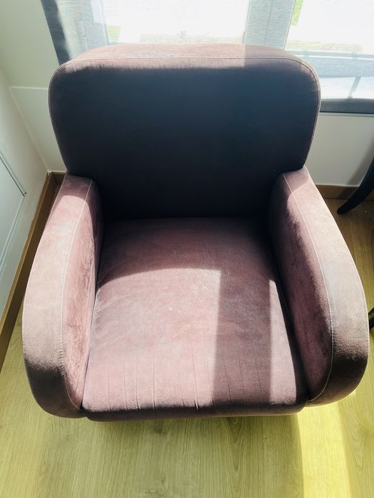 Cadeirão/poltrona camurça