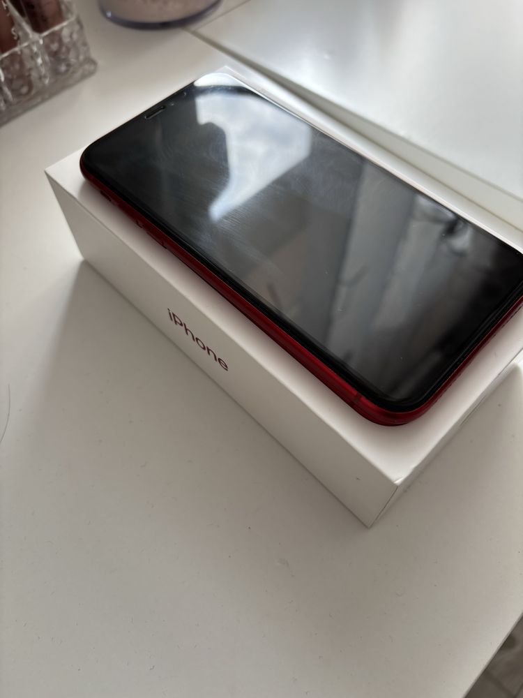 iPhone XR 64 GB Product Red – bardzo dobry stan