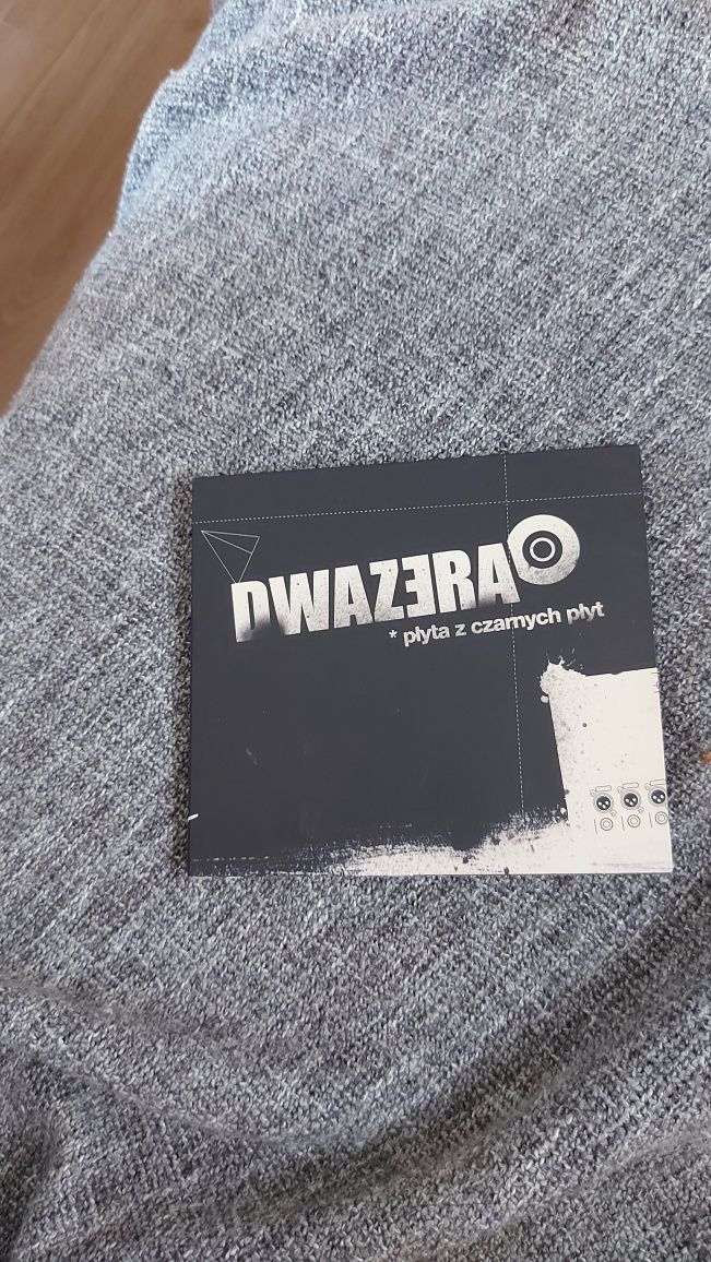 Dwa Zera - "Płyta z czarnych płyt"