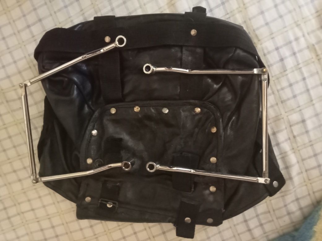 Bolsa de couro+ um par de alforge novo para  motos