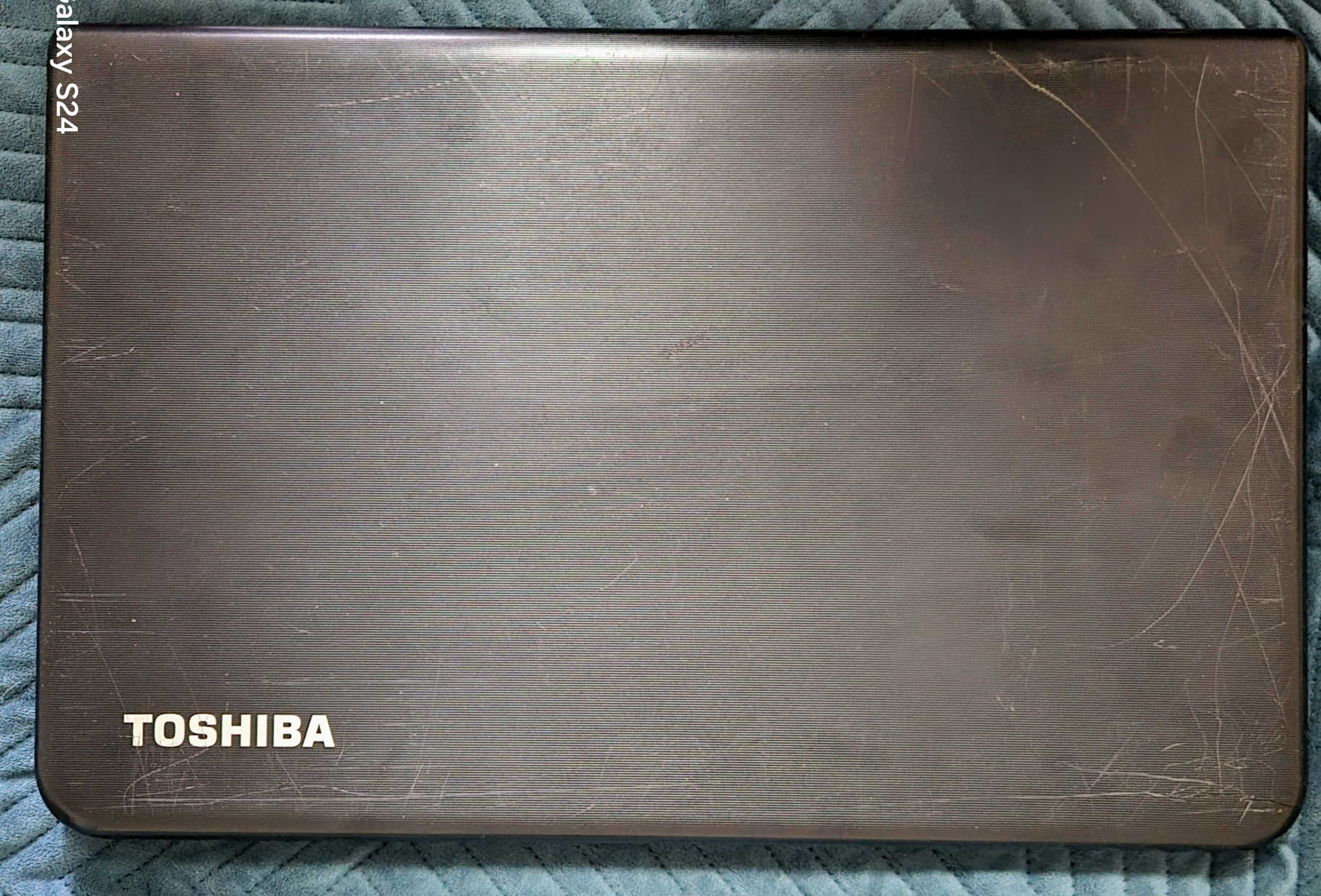 Toshiba Satellite Pro C70-A-12H - Intel Core i3 3120M / 17,3" 8 Ram