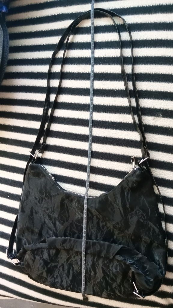 Mala-Mochila preta c/ borboletas prateadas