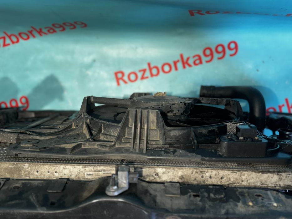 Установочна телевізор Qashqai j10 радіатор 2.0dci Кашкай