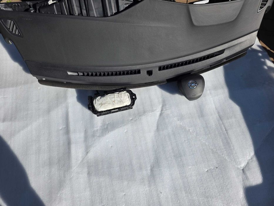 deska Konsola Kokpit Pasy airbag poduszki opel mokka 2020