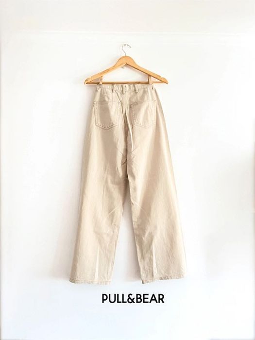 Calças Cremes Hiper Largas Pull&Bear