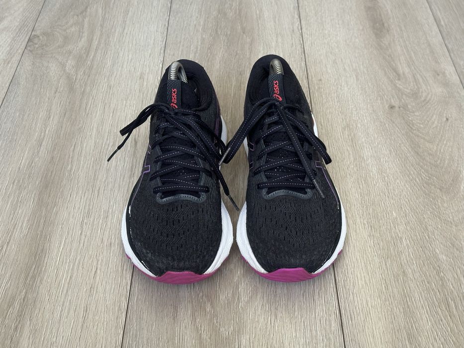 Коосівки asics nimbus 24