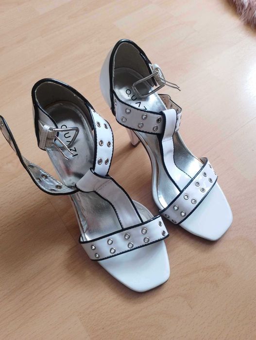 Buty na obcasie QUAZI rozmiar 37