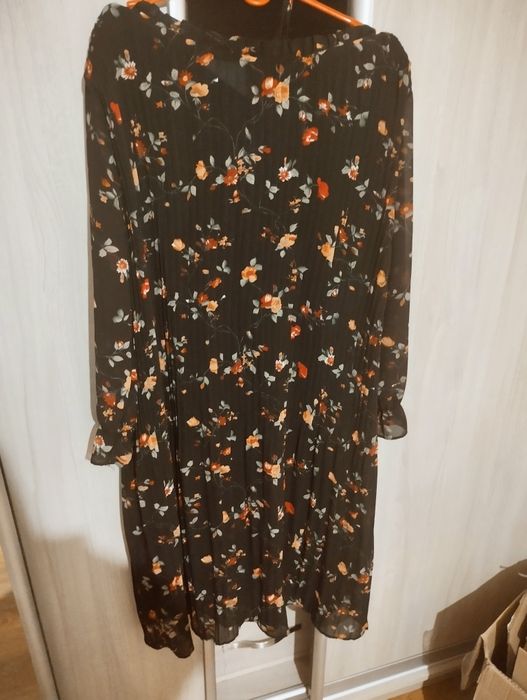 Сукня в дрібну квітку