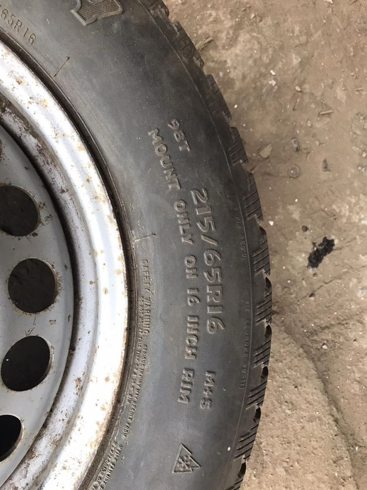 Продам 2 колеса (хороший стан )