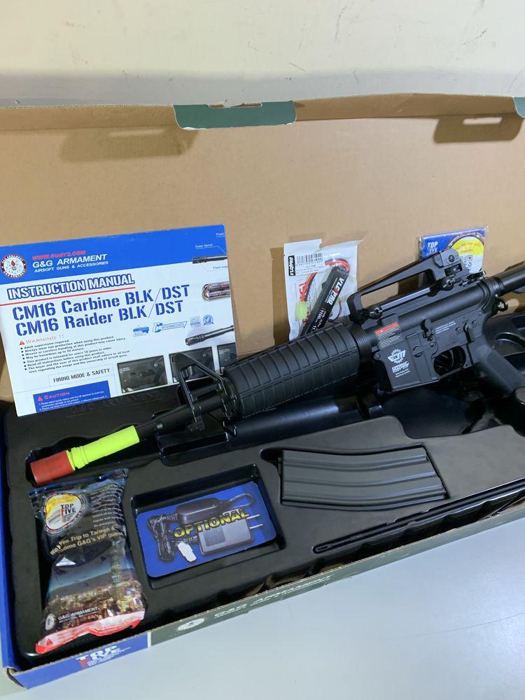 Arma/Réplica Airsoft AEG - CM16 /M4A1 G&G NOVA EM CAIXA + ACESSÓRIOS +