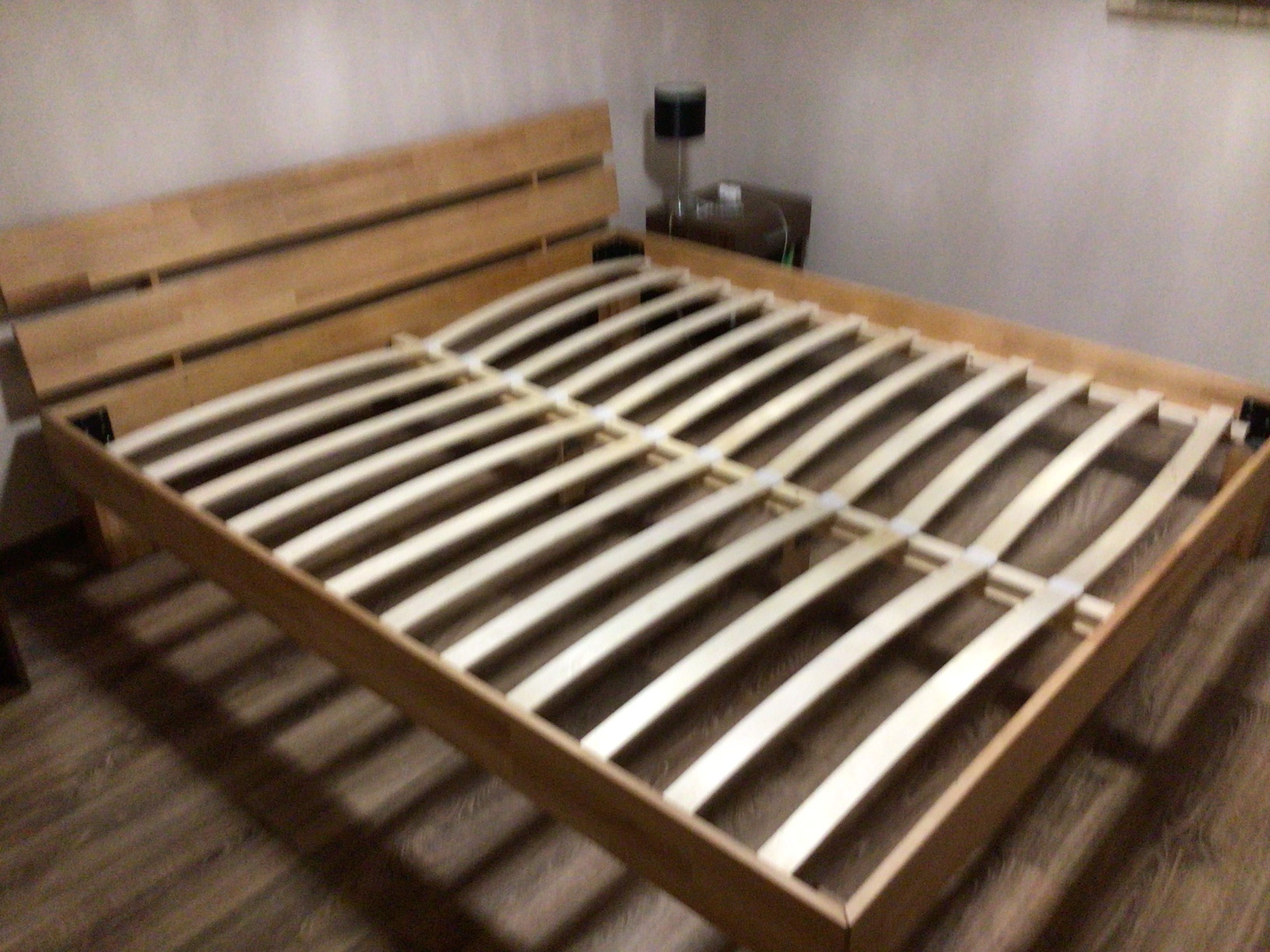 Łóżko drewniane buk 180x200 z materacem